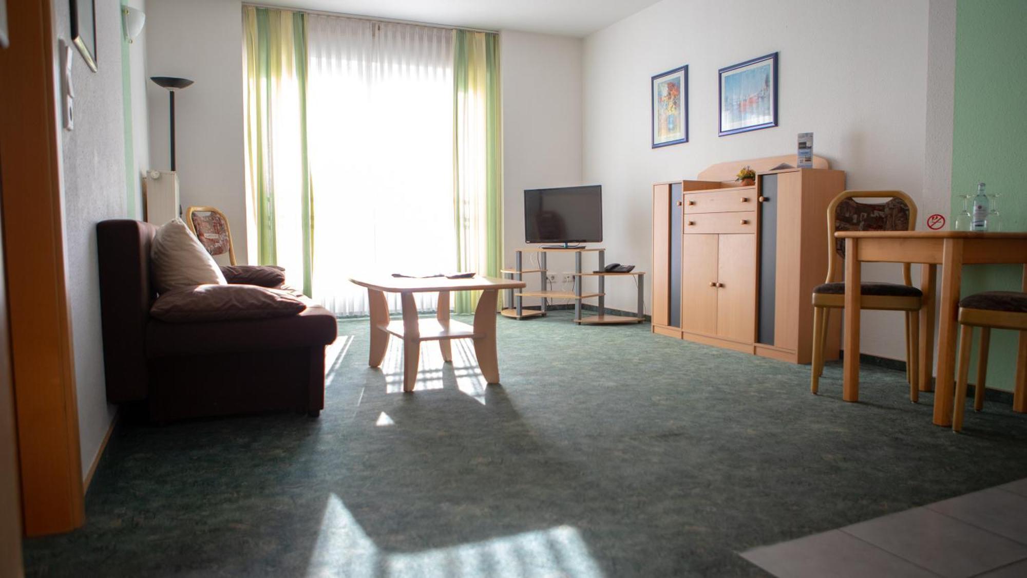 Garni Hotel Hof Zum Ахаус Екстериор снимка