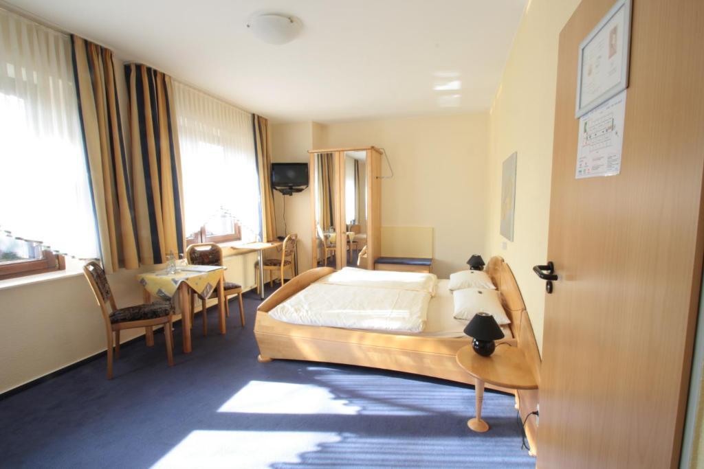 Garni Hotel Hof Zum Ахаус Стая снимка