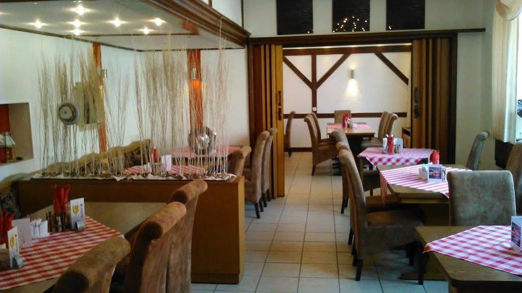 Garni Hotel Hof Zum Ахаус Екстериор снимка