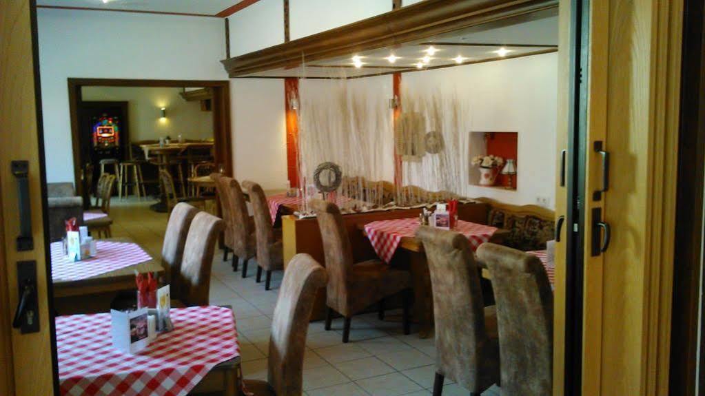 Garni Hotel Hof Zum Ахаус Екстериор снимка
