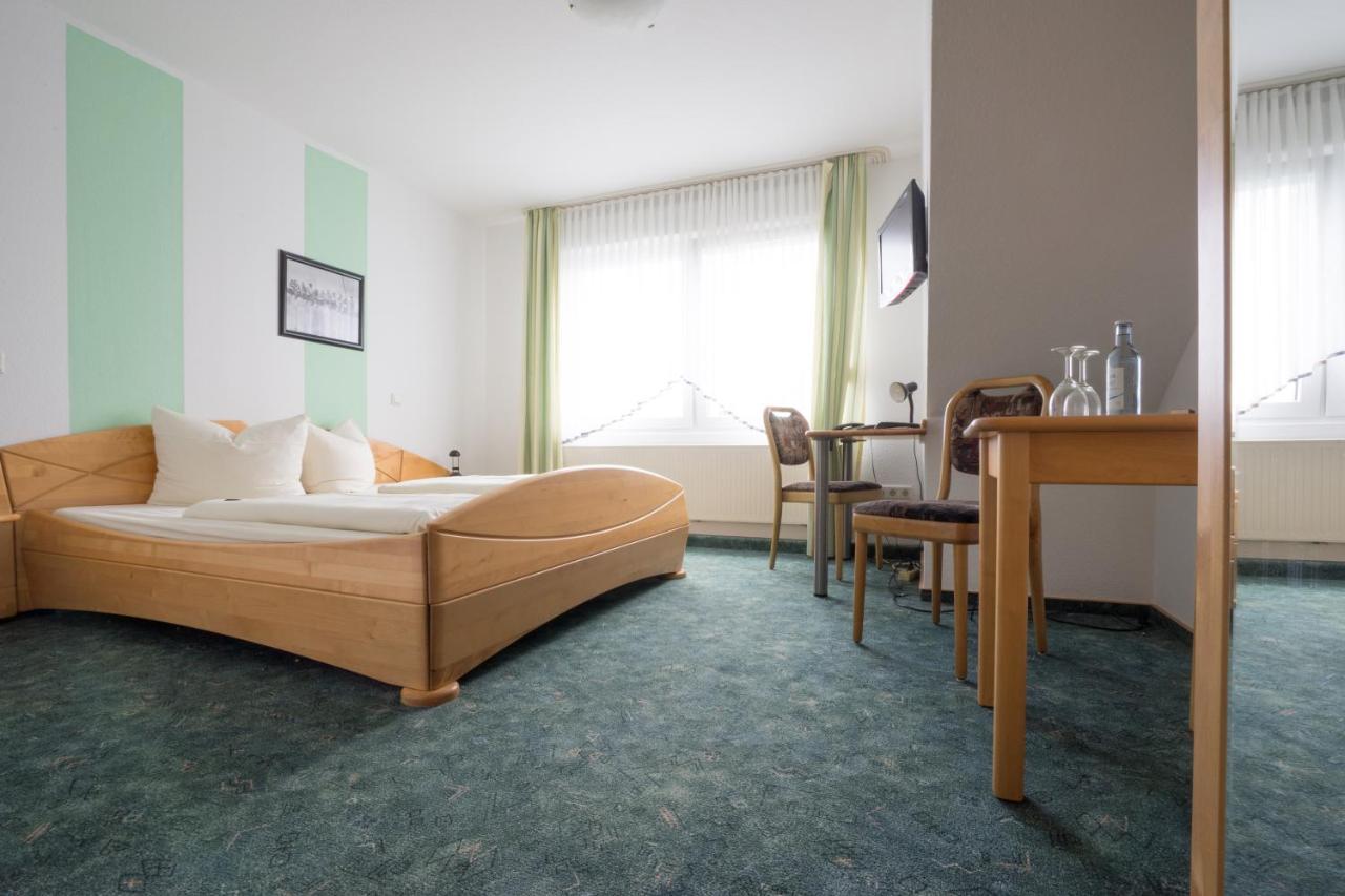 Garni Hotel Hof Zum Ахаус Екстериор снимка